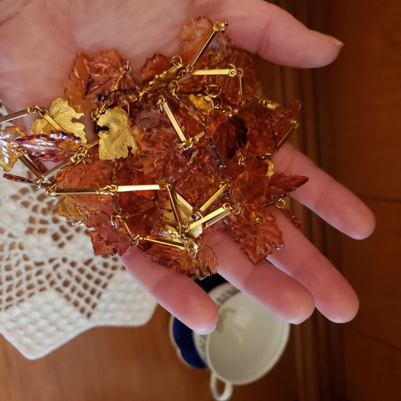 Rare Vintage Celluloid Autumn Leaves Necklace - Picture 7 of 13